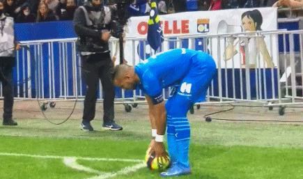 克雷莫内塞3-1博洛尼亚，瓦尔迪双响，帕耶罗破门