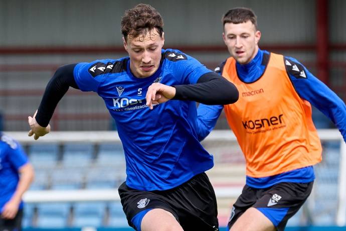 篮球湖人替补球员贡献关键分（湖人替补群发威拿下关键分）