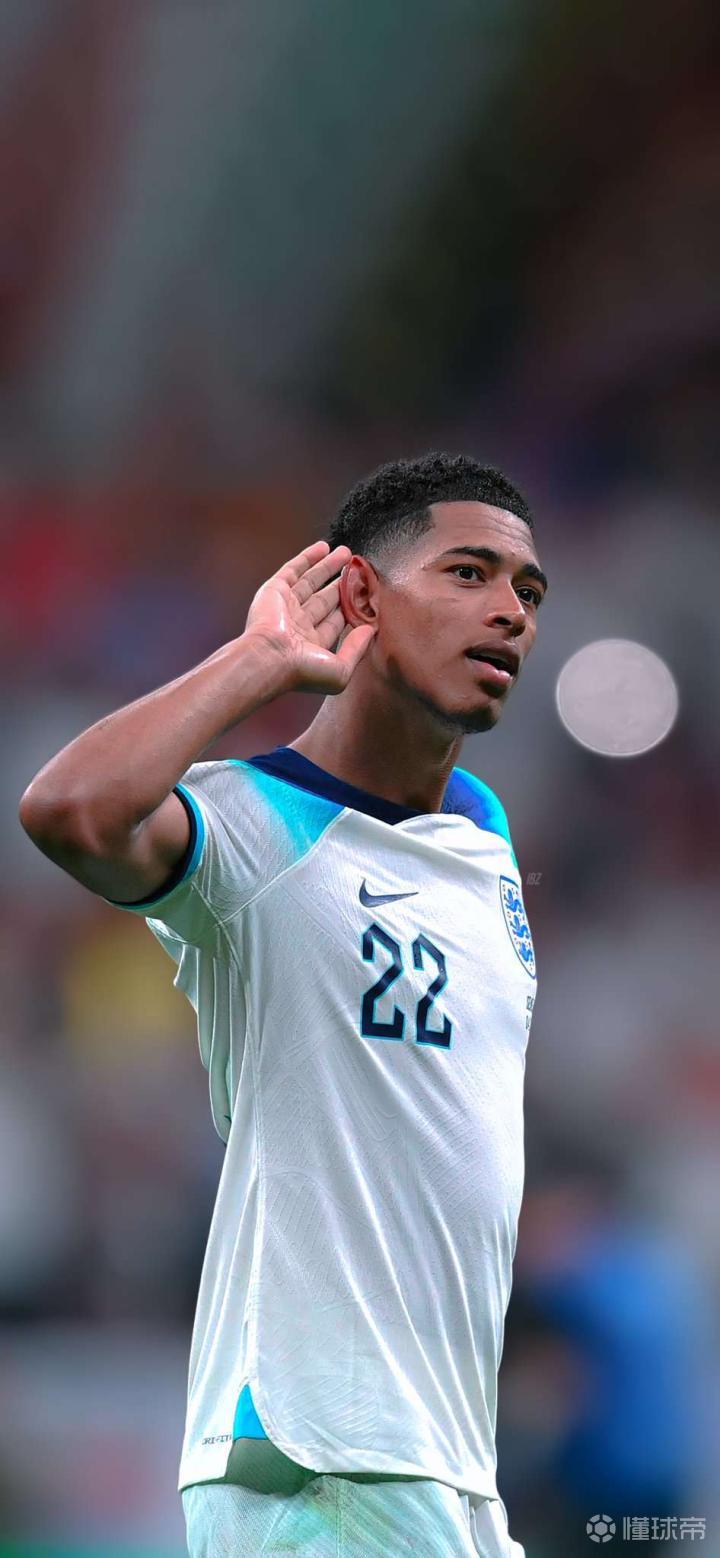 世界杯分组揭晓悬念丛生（世界杯分组出炉，悬念升级）