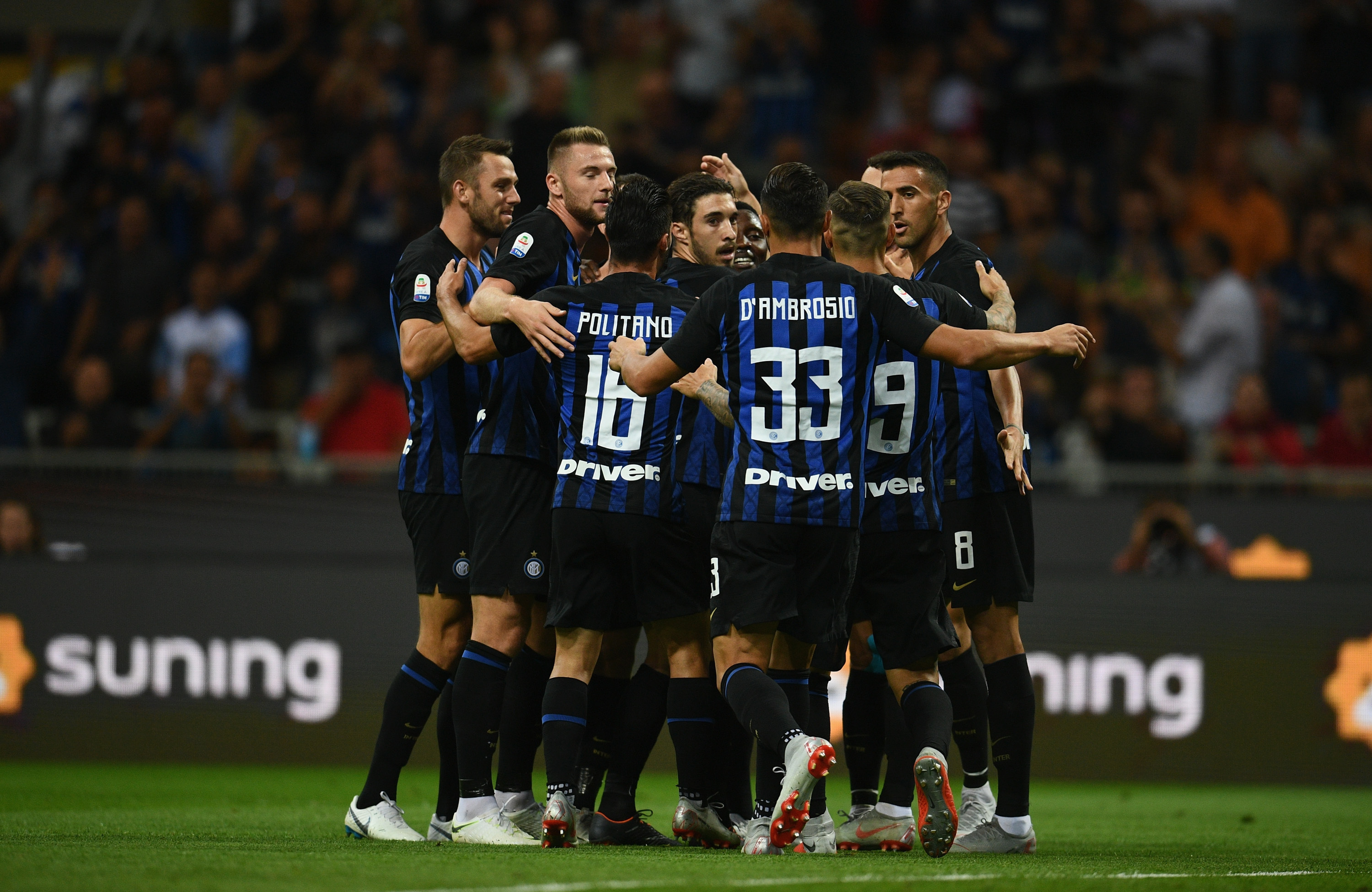 半场：尤文0-0都灵，比赛平淡，双方机会不多（半场战报：尤文与都灵互交白卷，良机寥寥）