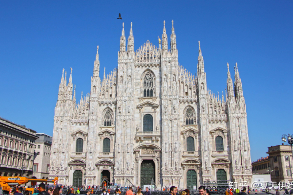 419场，张稀哲超越杨智位列国安队史总出场数第二（张稀哲第419次出场，超越杨智升至国安队史出场榜第二）