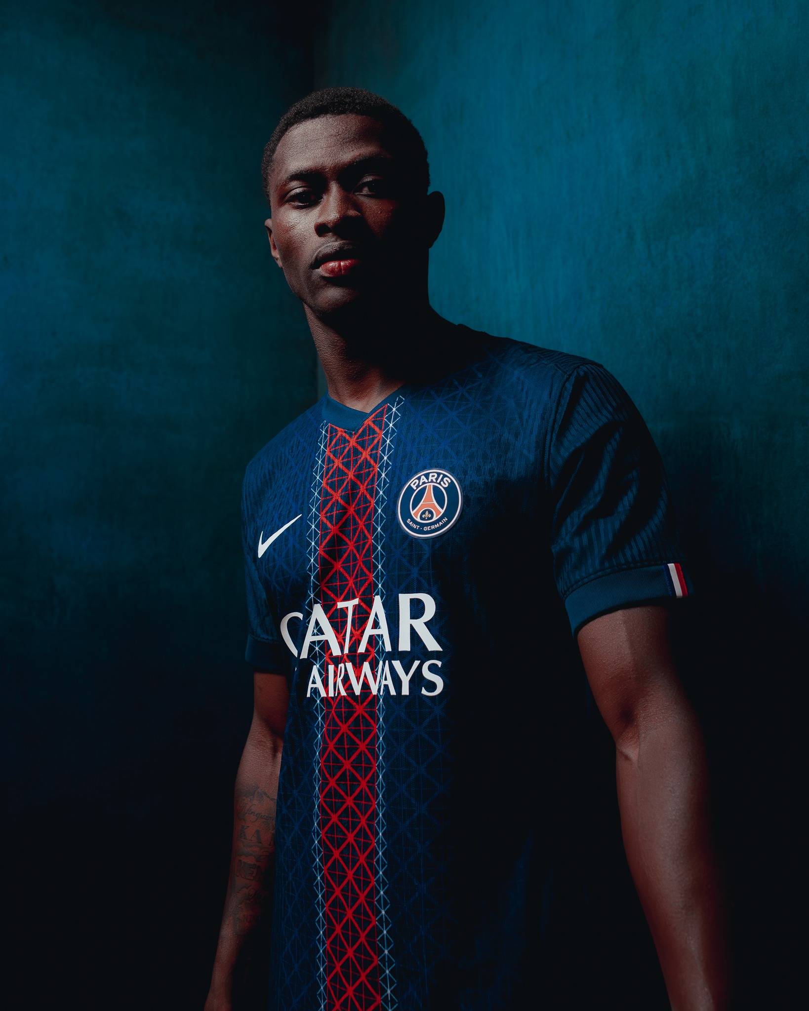 中国人寿客户探秘CBA俱乐部是怎样的体验？（中国人寿客户走进CBA俱乐部，究竟是什么体验？）