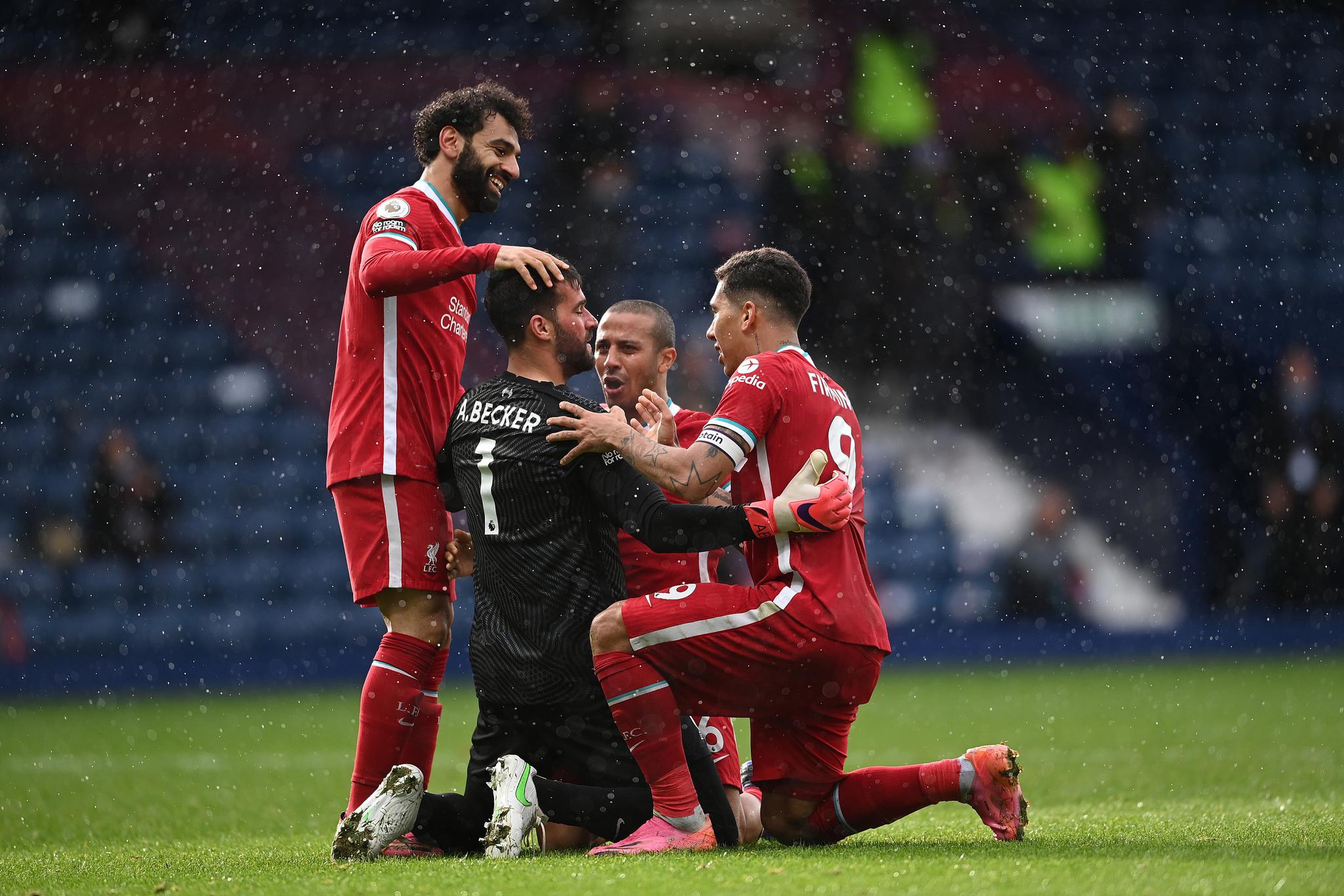 B费和内维斯各进三球，葡萄牙队史第3次单场比赛有两人戴帽（葡萄牙史上第三次单场双帽：B费、内维斯各上演帽子戏法）