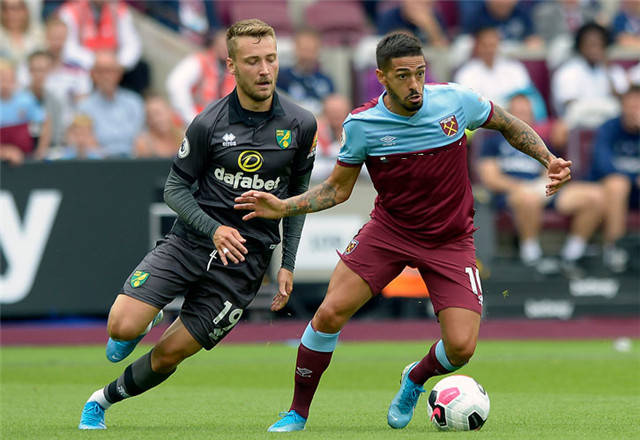 武磊受邀出席上海徐汇区足球超级联赛开幕式，并宣布比赛开幕（武磊出席上海徐汇区足球超级联赛开幕式并宣布开赛）