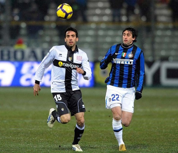 最近11场比赛，快船仅获2胜9负，战绩堪忧（快船近11场仅2胜9负，形势不容乐观）