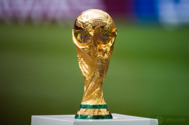 马德兴怒喷女足：主管领导给个解释，主帅不下课亚洲杯必惨败（马德兴炮轰女足：管理层须作出说明，若主帅留任亚洲杯恐惨败）